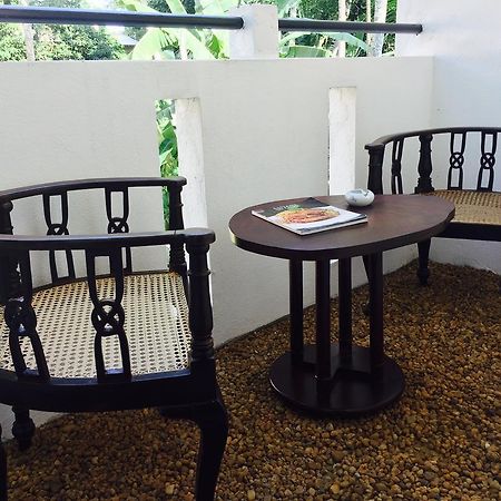 Holiday Nest Bed & Breakfast Wadduwa Exterior photo